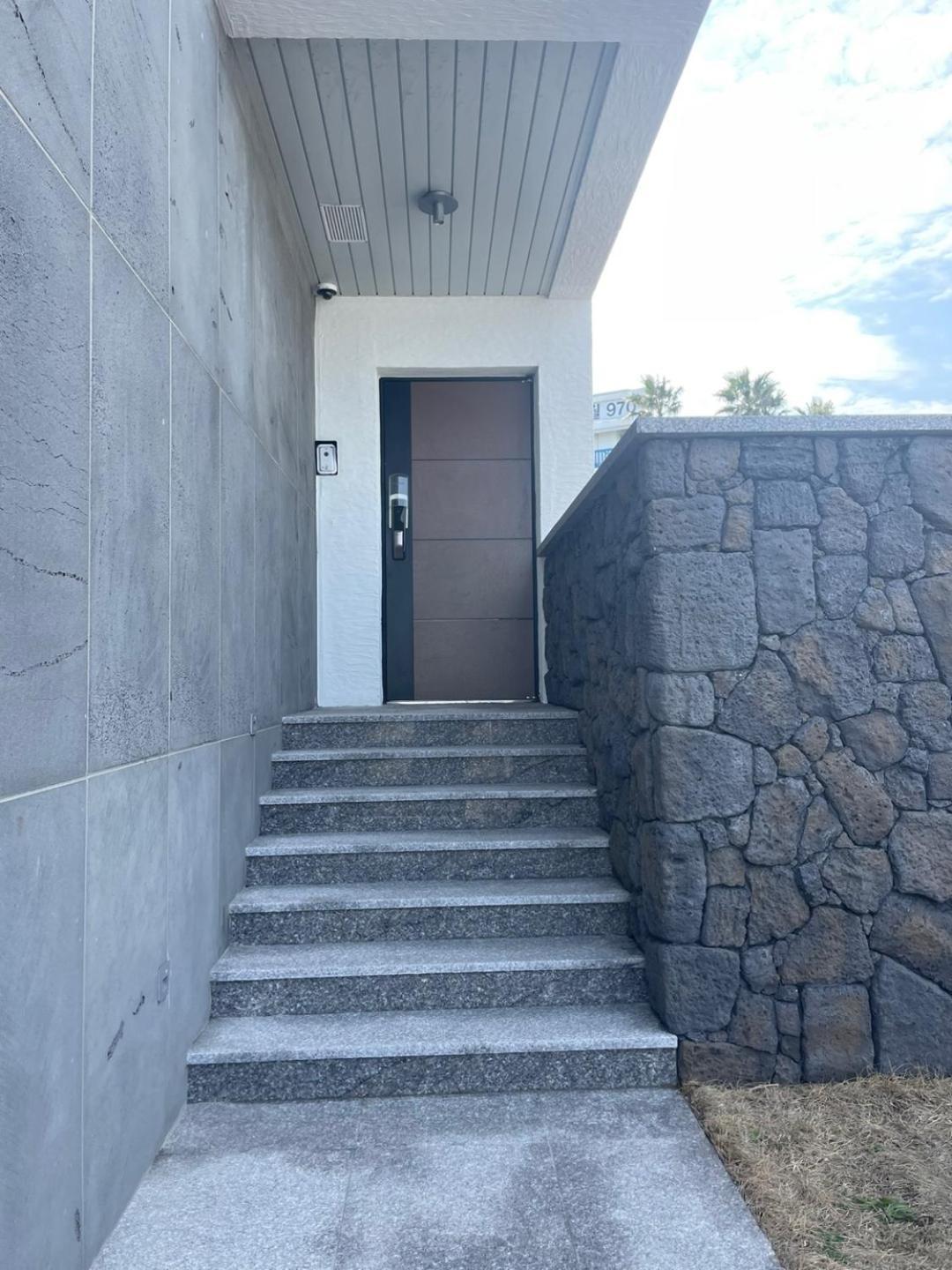 Ddosi Aewol Pool Villa 济州市 外观 照片