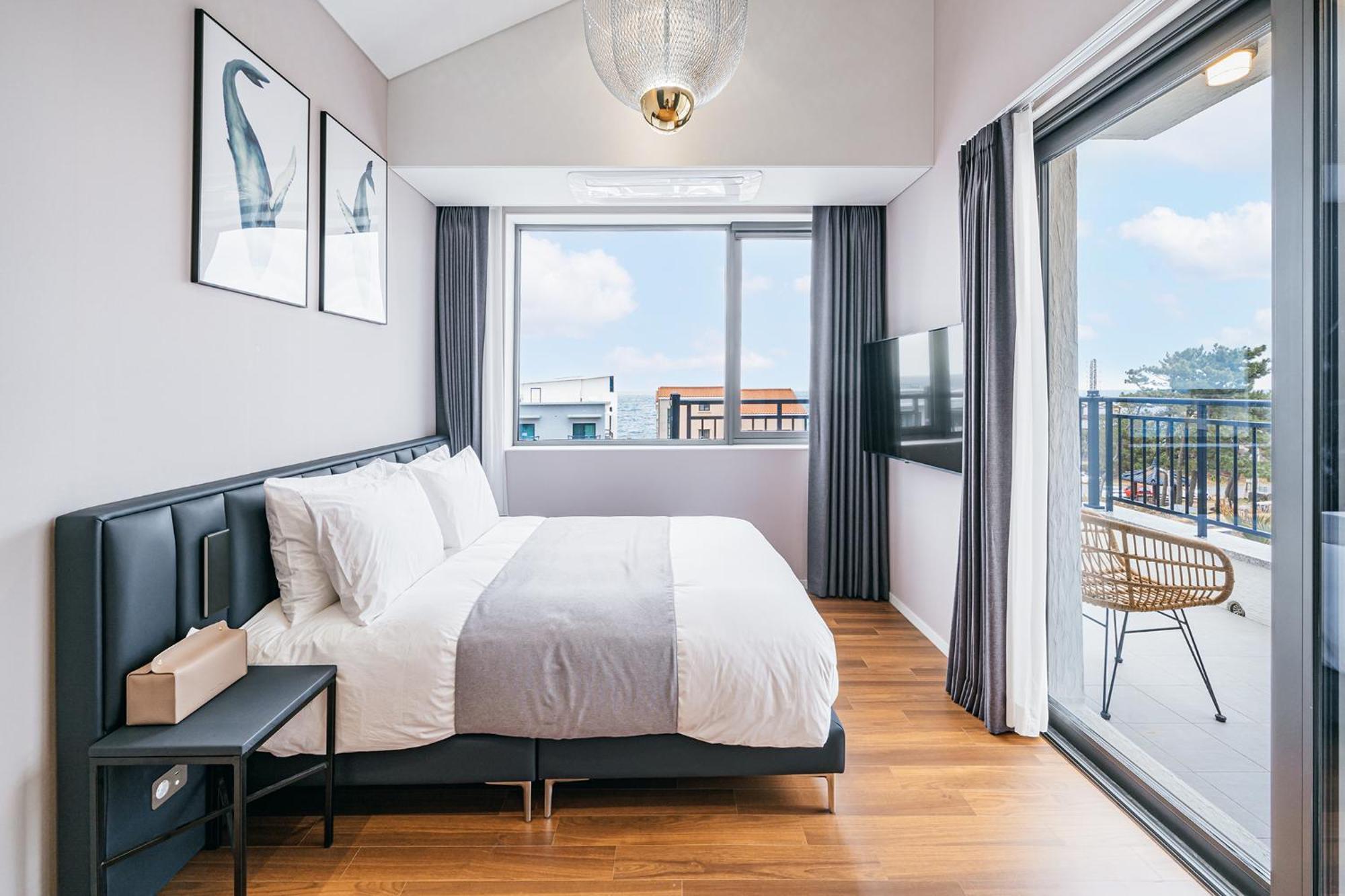 Ddosi Aewol Pool Villa 济州市 外观 照片