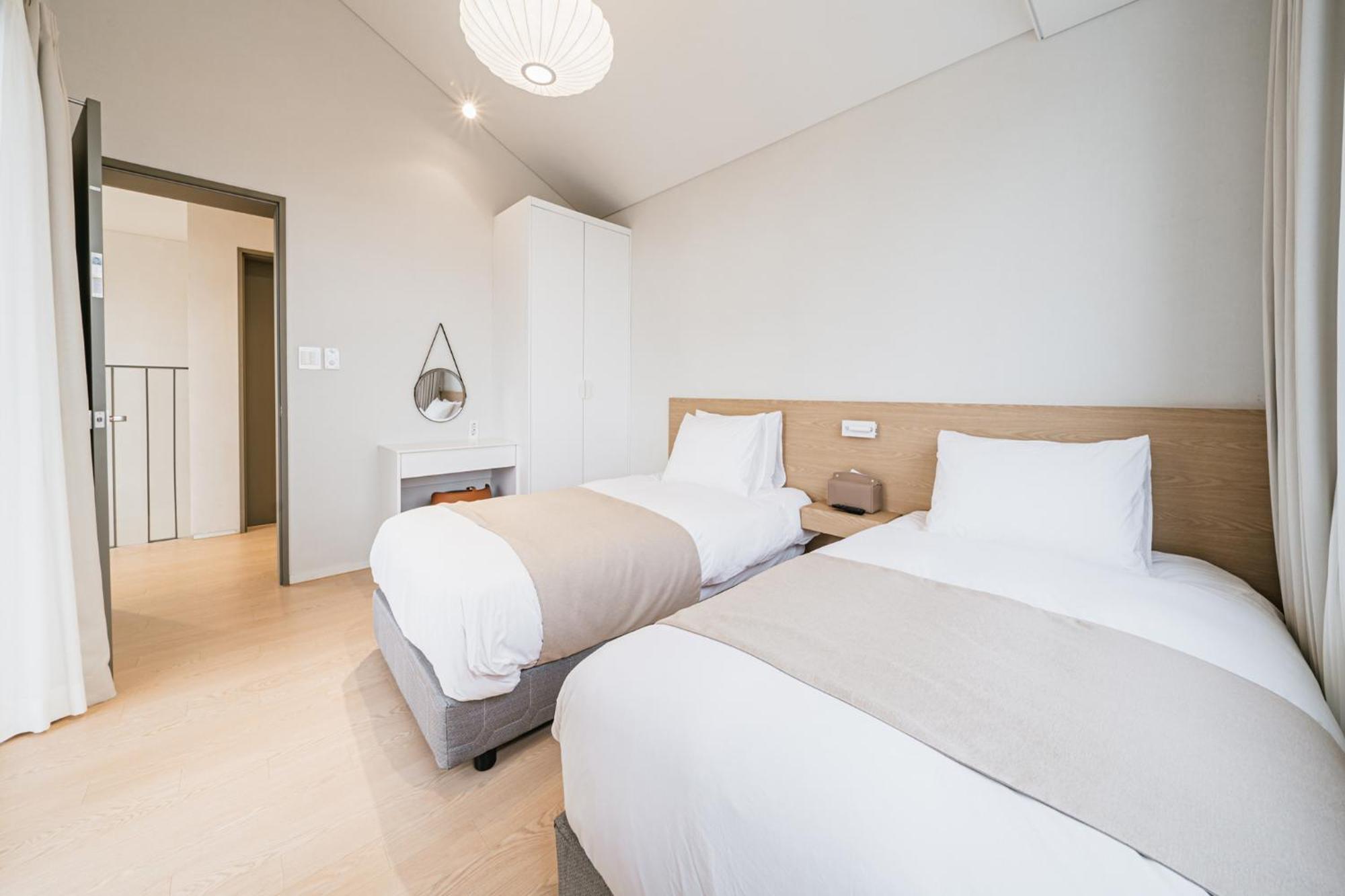 Ddosi Aewol Pool Villa 济州市 外观 照片