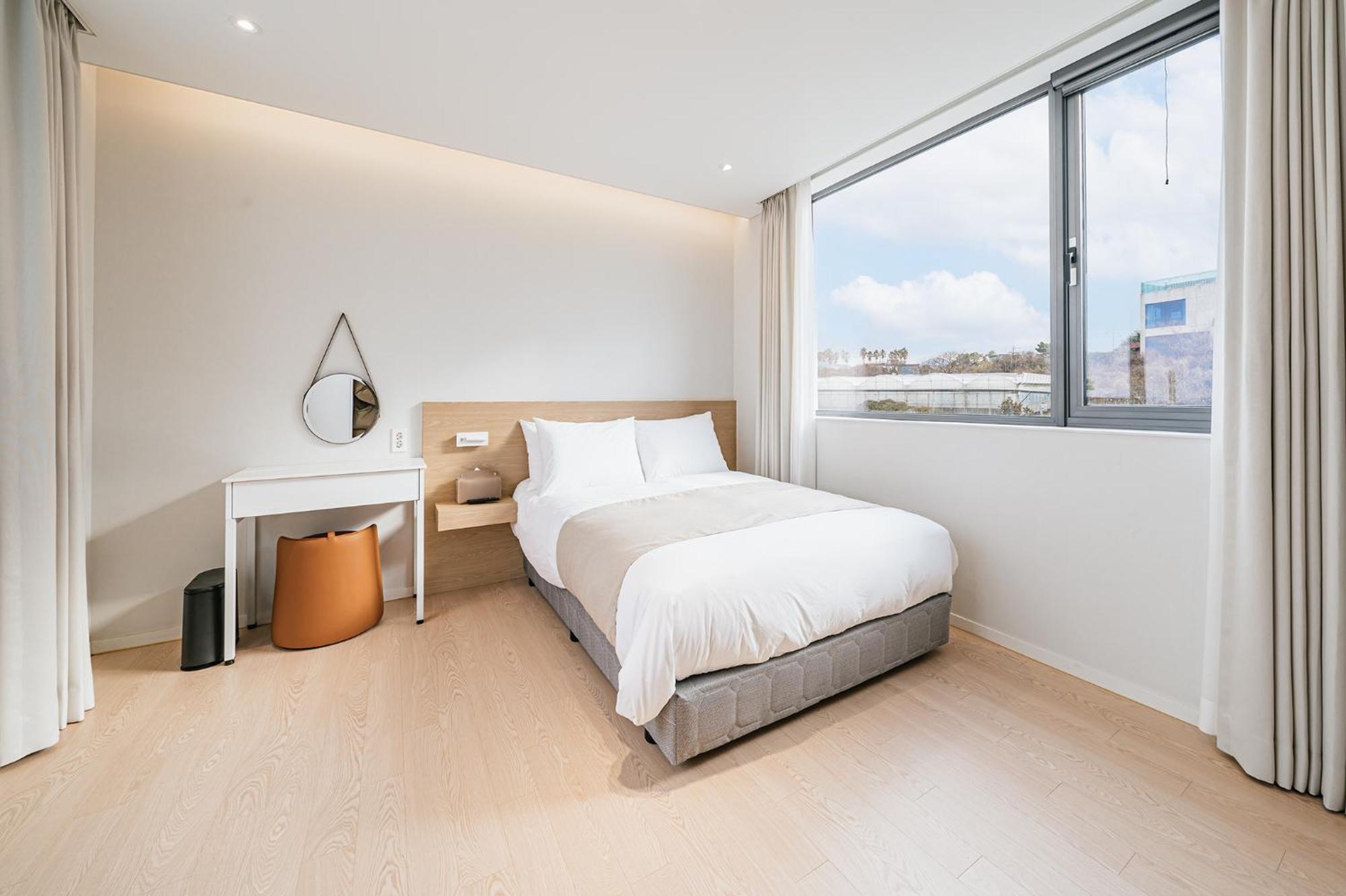 Ddosi Aewol Pool Villa 济州市 外观 照片