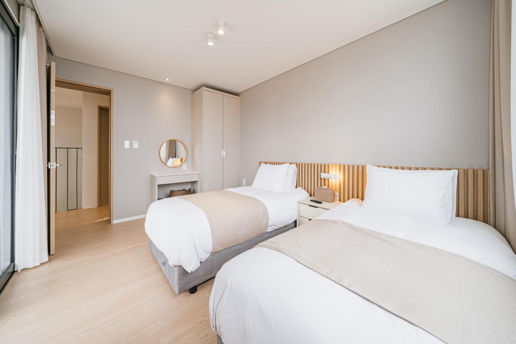 Ddosi Aewol Pool Villa 济州市 外观 照片