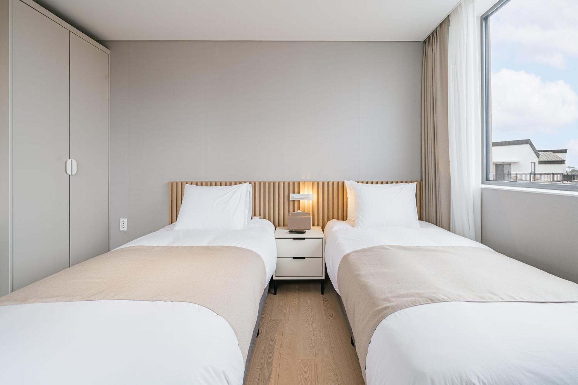 Ddosi Aewol Pool Villa 济州市 外观 照片