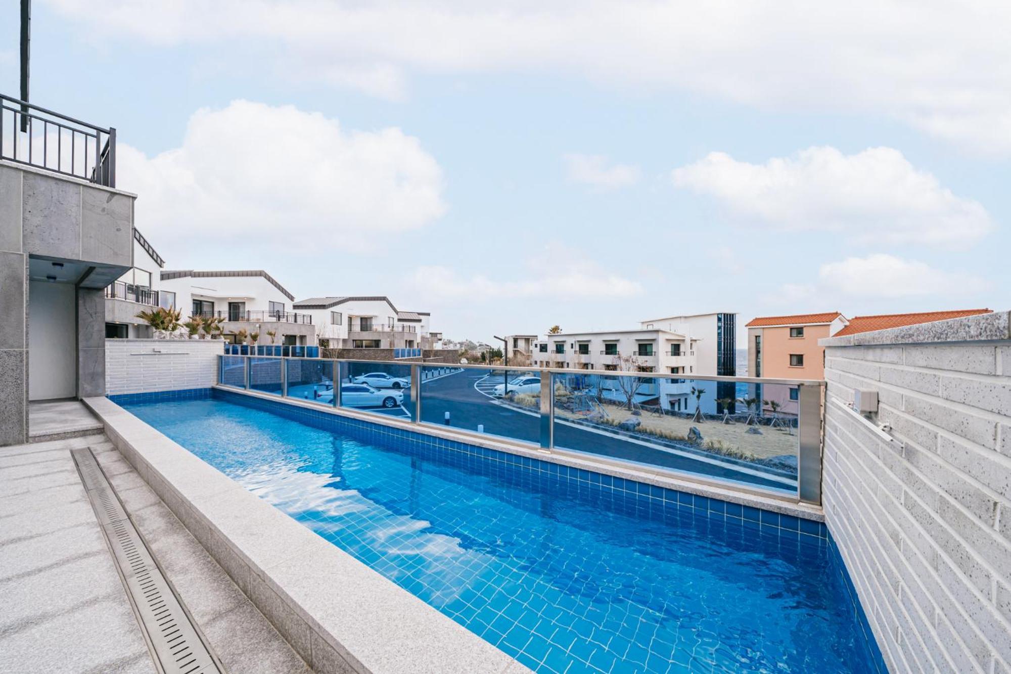 Ddosi Aewol Pool Villa 济州市 外观 照片