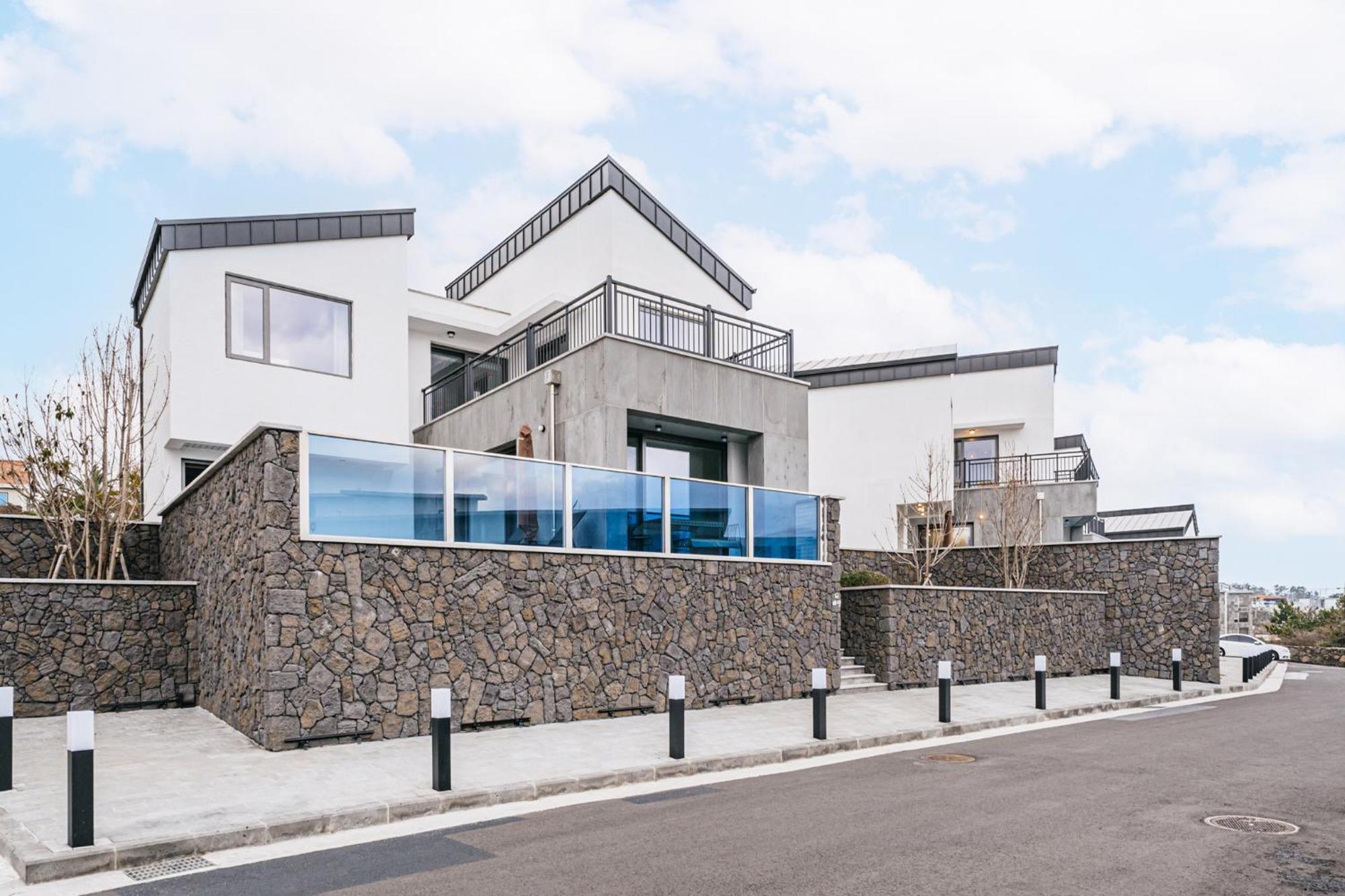 Ddosi Aewol Pool Villa 济州市 外观 照片